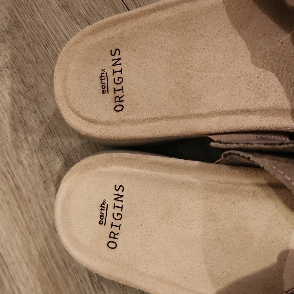Earth Origins savoy Shantel suede womans slide sandal size 9.5 good shape - Picture 5 of 7